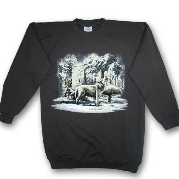 Wolf Pack Winter Scene Print Sweatshirt